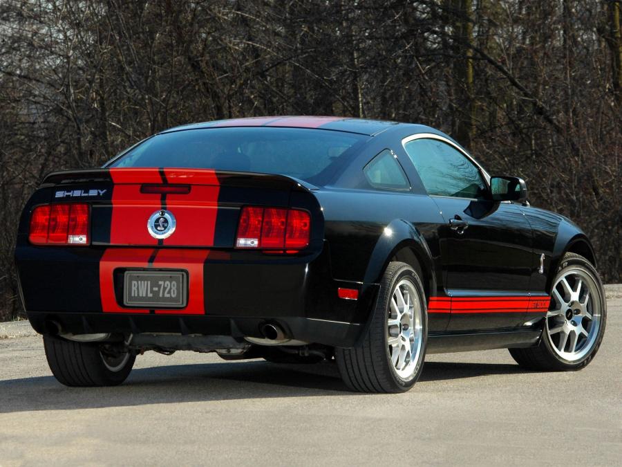  Shelby GT500 Red Stripe Appearance Package 2007 года  (фото 2 из 6)